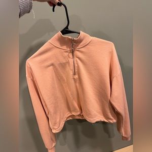 Light pink cropped sweatshirt - forever 21